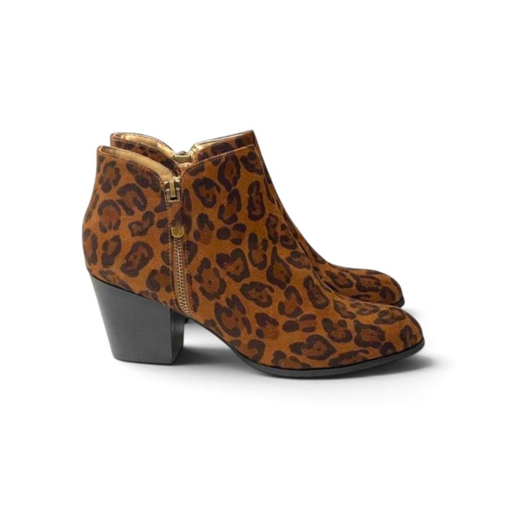 STYLE & CO. Women's Masrinaa Cheetah Ankle Boots, Created for Macy's. NEW 9.5